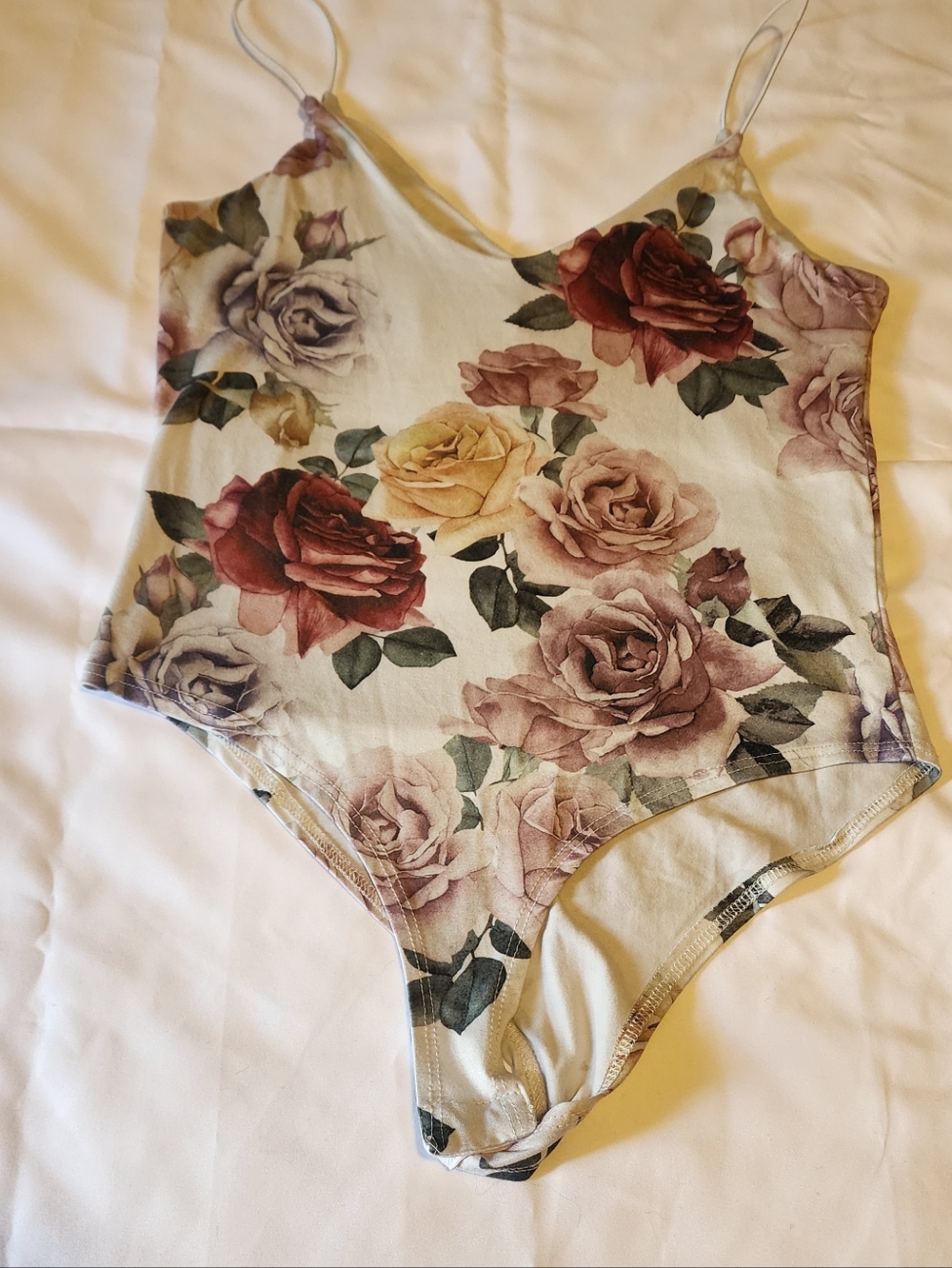 gaze Floral Rose Print Bodysuit in Cream with Multicolor Roses